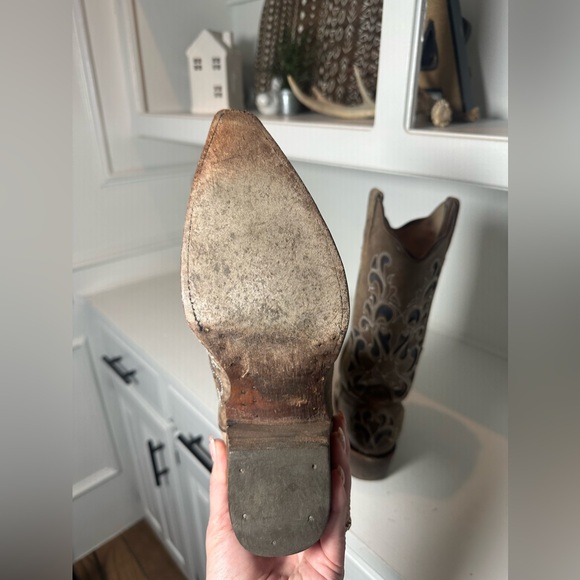 J.B. Dillon Women’s Western Cowboy Boots Size 8B Brown Leather Embroidered - Picture 8 of 10